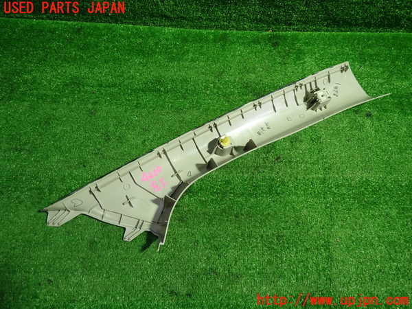 1UPJ-9242007660]WR-V(DG5)左フロントピラートリム 中古_3