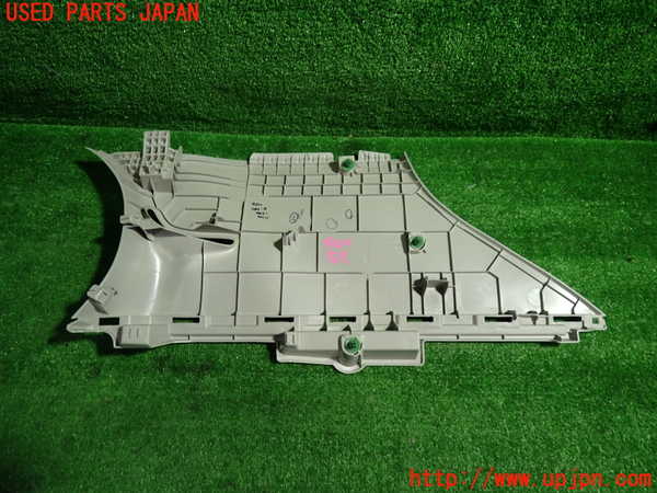 1UPJ-9242007680]WR-V(DG5)左リアピラートリム 中古_2