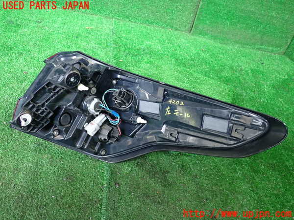 1UPJ-9242021536]クロストレック(GUE)左テールランプ 中古_2