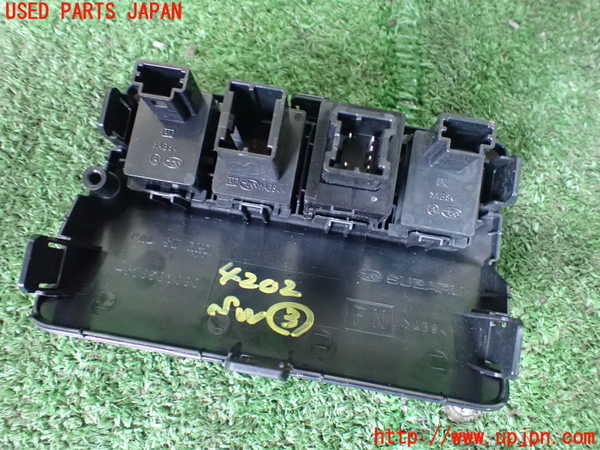 1UPJ-9242026308]クロストレック(GUE)スイッチ3 (ヘッドライトレベライザー) 中古_2