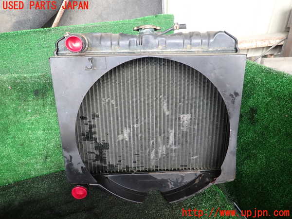 1UPJ-9242032321]三菱ジープ(J53)ラジエーター1 中古_2