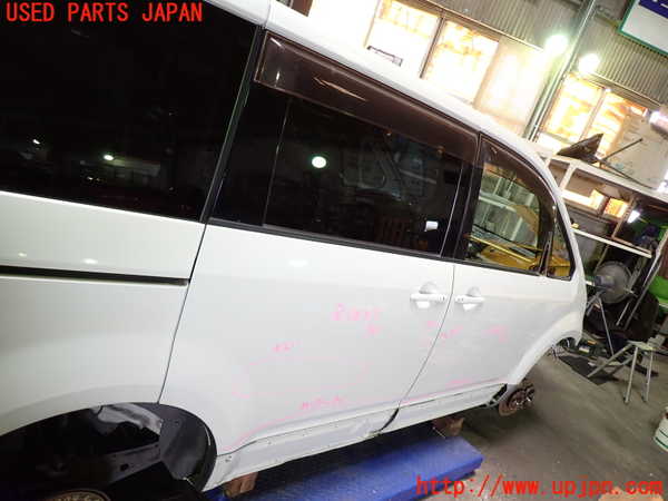 1UPJ-9242041290]デリカD：5(CV1W)右後ドア AGC M2L3 中古_3