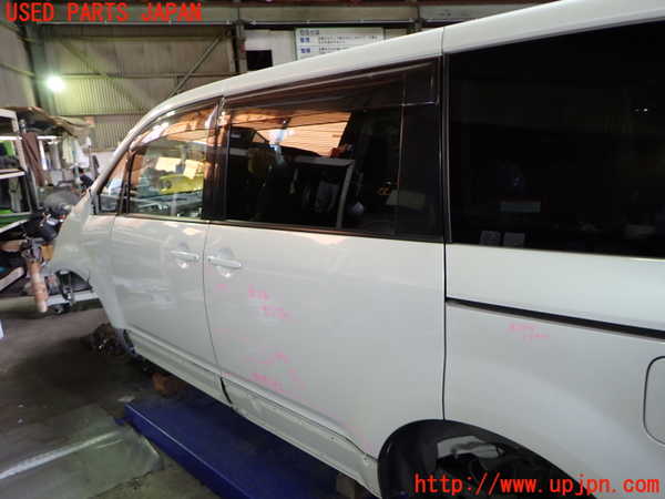 1UPJ-9242041320]デリカD：5(CV1W)左後ドア AGC M2L3 中古_2
