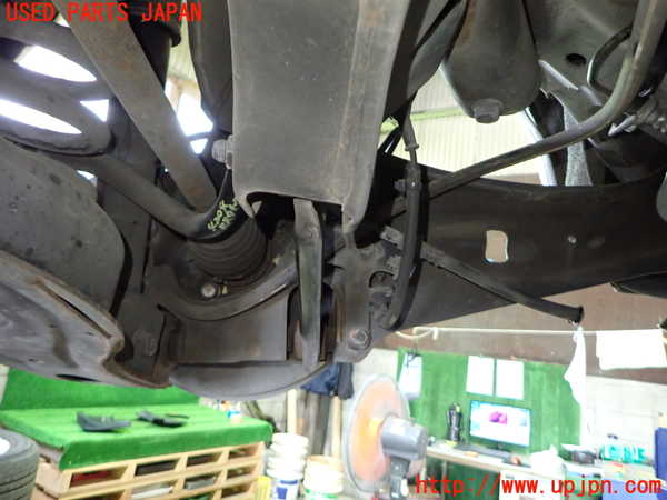 1UPJ-9242044305]デリカD：5(CV1W)左リアナックルハブ 中古_2