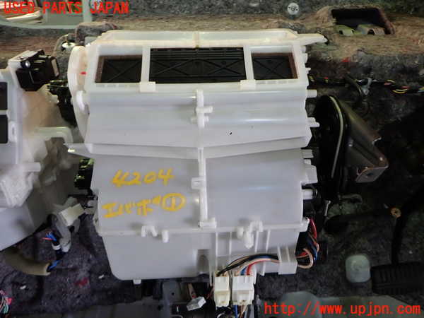 1UPJ-9242046081]デリカD：5(CV1W)エバポレーター1 (フロント) 中古_2