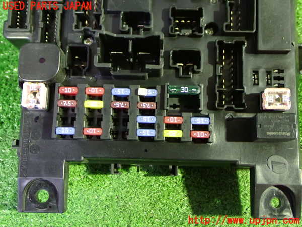 1UPJ-9242046741]デリカD：5(CV1W)ヒューズボックス1 中古_3