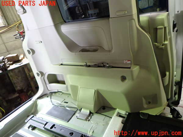 1UPJ-9242047680]デリカD：5(CV1W)左リアピラートリム 中古_4