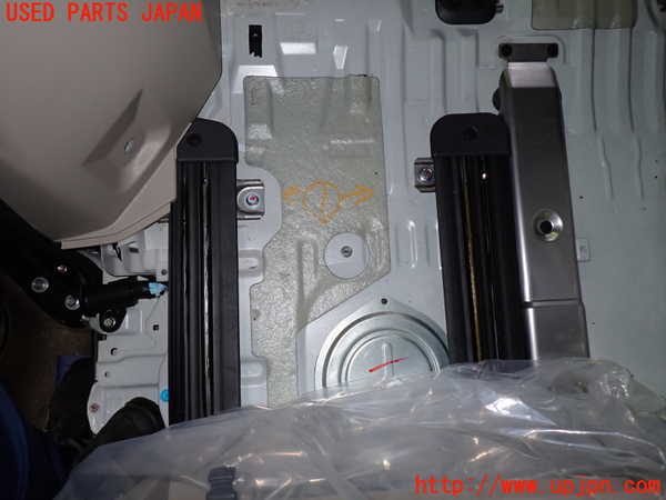 1UPJ-9242047496]デリカD：5(CV1W)シートレール①1 中古_2
