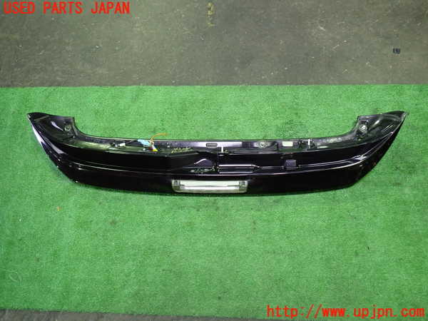 1UPJ-9242051520]ヴェルファイア(GGH25W)リアスポイラー 中古_4