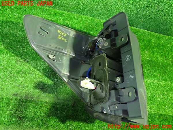 1UPJ-9242051530]ヴェルファイア(GGH25W)右テールランプ 中古_2