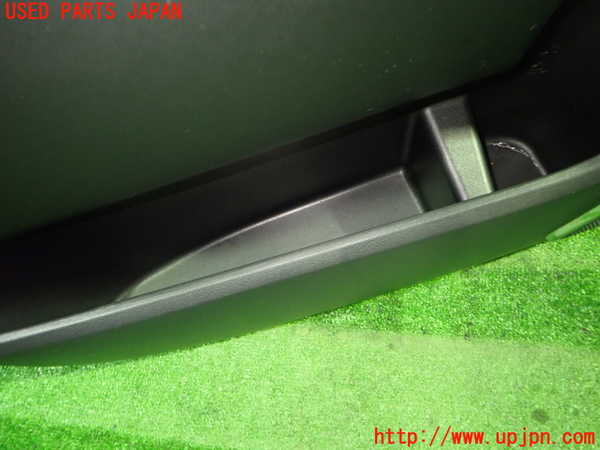 1UPJ-9242051264]ヴェルファイア(GGH25W)左前ドア内張り 中古_3