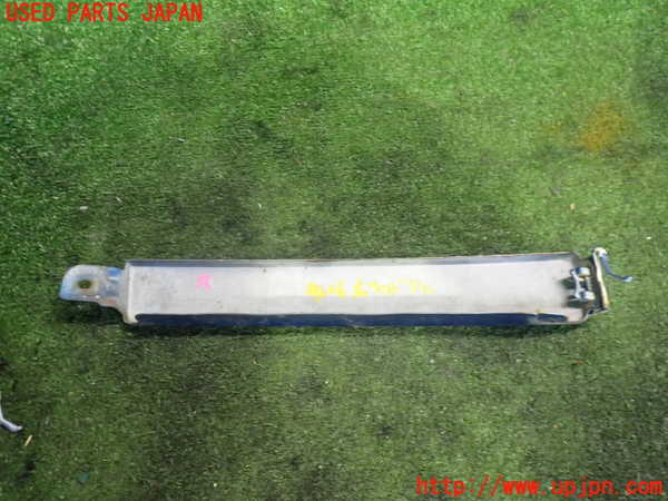 2UPJ-9242061140]ハイラックスサーフ(RZN180W)右ヘッドライトリム 中古_2