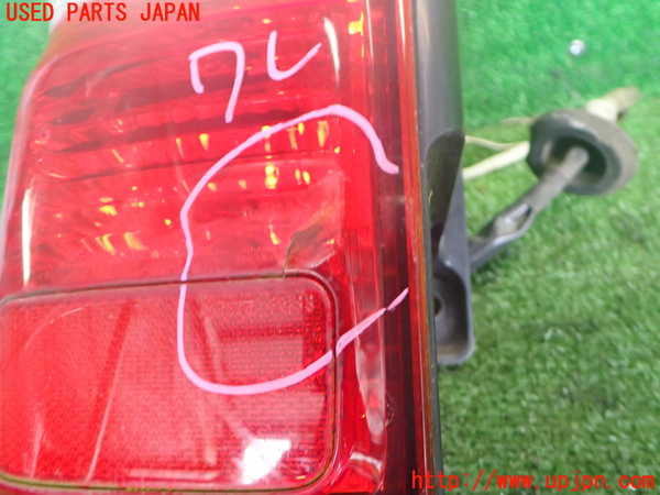 2UPJ-9242061536]ハイラックスサーフ(RZN180W)左テールランプ 中古 【ジャンク品】_2