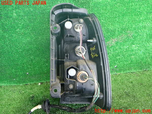 2UPJ-9242061536]ハイラックスサーフ(RZN180W)左テールランプ 中古 【ジャンク品】_4