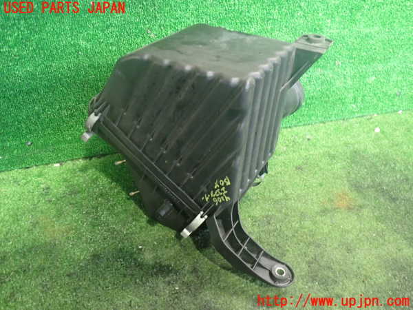 2UPJ-9242062560]ハイラックスサーフ(RZN180W)エアクリーナーボックス 中古_2