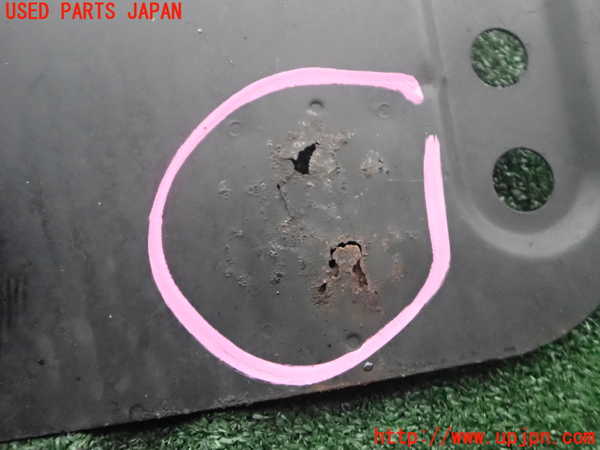 2UPJ-9242062170]ハイラックスサーフ(RZN180W)エンジンアンダーカバー 中古_2