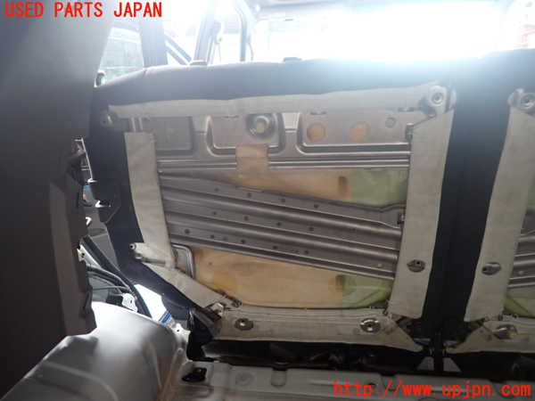 2UPJ-9242067435]ハイラックスサーフ(RZN180W)左リアシート 中古_4