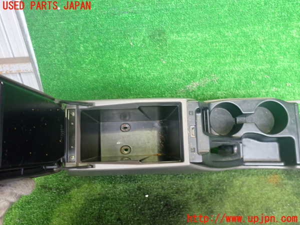 2UPJ-9242067540]ハイラックスサーフ(RZN180W)センターコンソール 中古_4