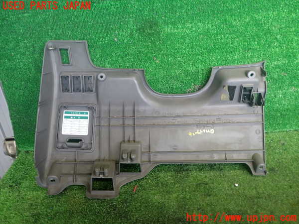 2UPJ-9242067691]ハイラックスサーフ(RZN180W)内装トリム類1 中古_2