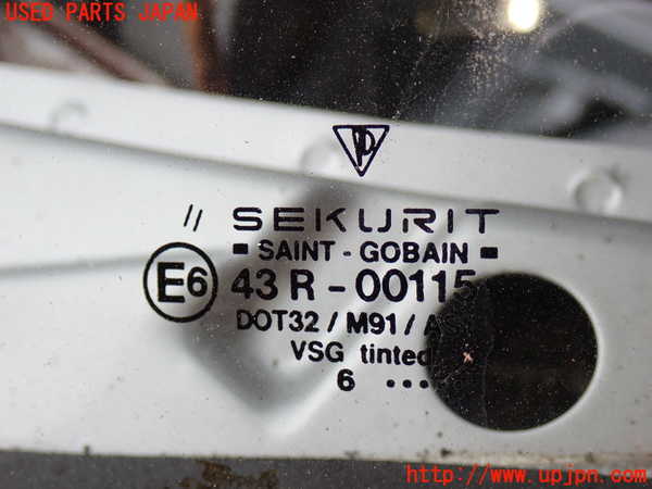 2UPJ-9242071195]ポルシェ・ボクスター(986K-)フロントガラス 中古 (SEKURIT 43R-00115 M91)_4