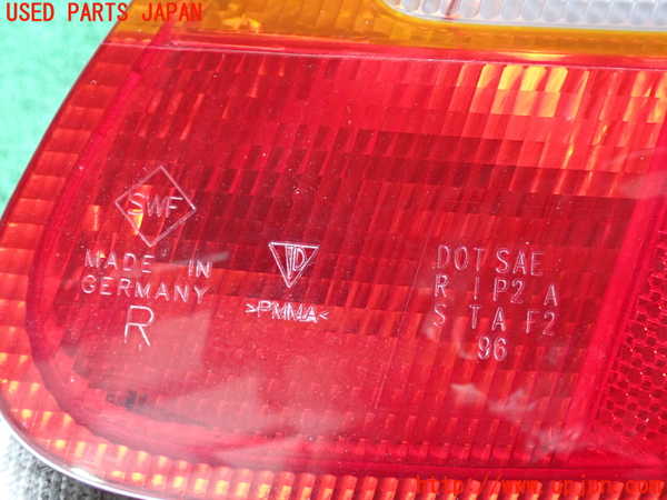 2UPJ-9242071530]ポルシェ・ボクスター(986K-)右テールランプ 中古_2