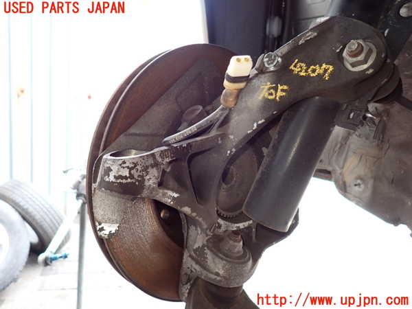 2UPJ-9242074290]ポルシェ・ボクスター(986K-)右フロントナックルハブ 中古_2