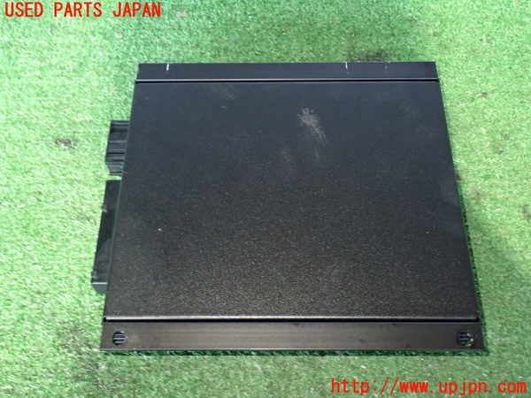 2UPJ-9242076525]ポルシェ・ボクスター(986K-)アンプ 中古_3