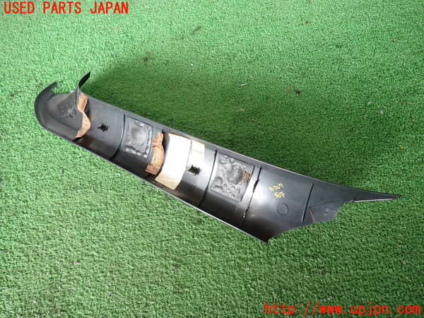 2UPJ-9242077655]ポルシェ・ボクスター(986K-)右フロントピラートリム 中古_4