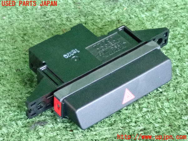 レジェンド ハイブリッド(KC2)ハザードスイッチ 中古 924208｜純正中古
