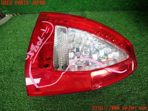 2UPJ-9242091530]マセラティ・クアトロポルテ(MQPS)右テールランプ 中古_2