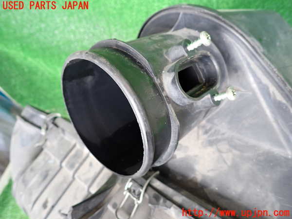 2UPJ-9242092560]マセラティ・クアトロポルテ(MQPS)エアクリーナーボックス (ジャンク品) 中古_4