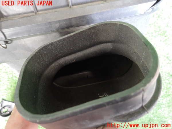 2UPJ-9242092560]マセラティ・クアトロポルテ(MQPS)エアクリーナーボックス (ジャンク品) 中古_5