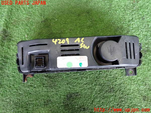 2UPJ-9242096066]マセラティ・クアトロポルテ(MQPS)エアコンスイッチ1 (ジャンク品) 中古_2