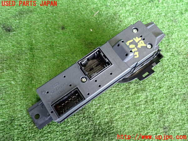 2UPJ-9242096240]マセラティ・クアトロポルテ(MQPS)右前パワーウィンドウスイッチ (ジャンク品) 中古_2