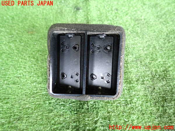 2UPJ-9242097526]マセラティ・クアトロポルテ(MQPS)エアコン吹き出し口1 (右) (ジャンク品) 中古_3