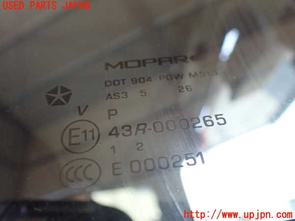 1UPJ-9242101382]ジープ・ラングラー アンリミテッド(JK36L)左クォーターガラス MOPAR M513 中古_3