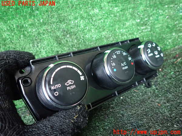 1UPJ-9242106066]ジープ・ラングラー アンリミテッド(JK36L)エアコンスイッチ1 中古_2