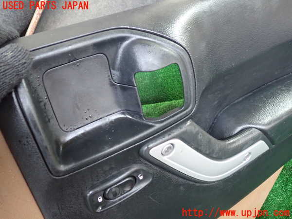 1UPJ-9242101234]ジープ・ラングラー アンリミテッド(JK36L)右前ドア内張り 中古_2