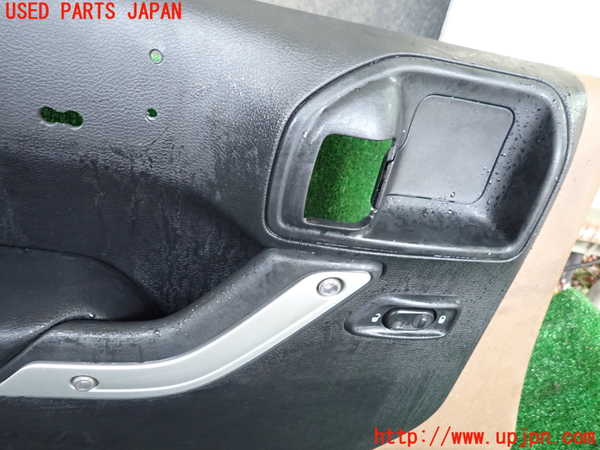 1UPJ-9242101264]ジープ・ラングラー アンリミテッド(JK36L)左前ドア内張り 中古_2