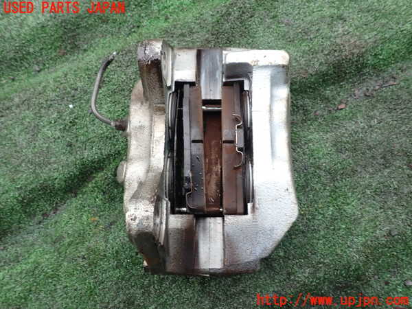 1UPJ-9242114080]ランクルプラド(RZJ95W)右フロントキャリパー 中古_2