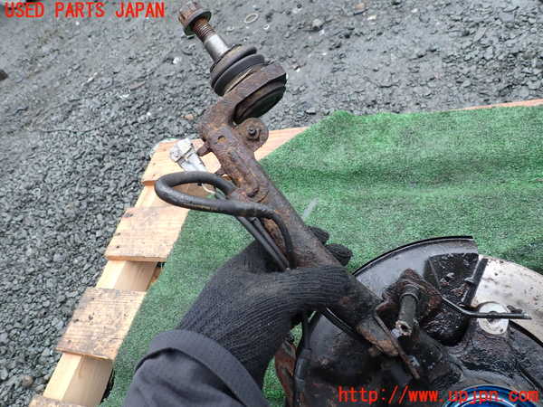 1UPJ-9242114295]ランクルプラド(RZJ95W)左フロントナックルハブ 中古_3