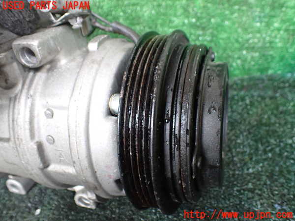 1UPJ-9242116025]ランクルプラド(RZJ95W)エアコンコンプレッサー 中古_3