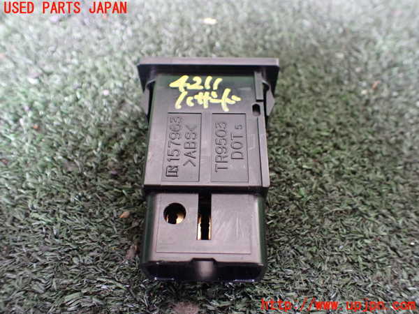1UPJ-9242116290]ランクルプラド(RZJ95W)ハザードスイッチ 中古_2