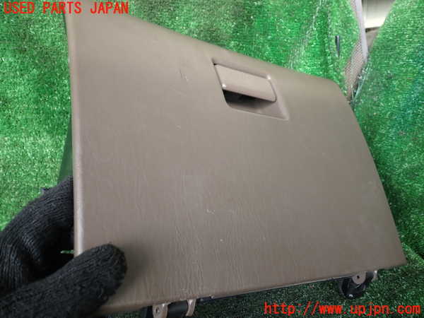 1UPJ-9242117516]ランクルプラド(RZJ95W)グローブボックス1 中古_2