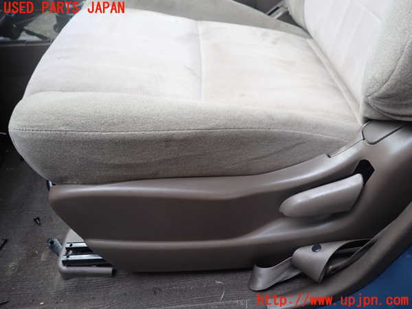 1UPJ-9242117065]ランクルプラド(RZJ95W)助手席シート 中古_4