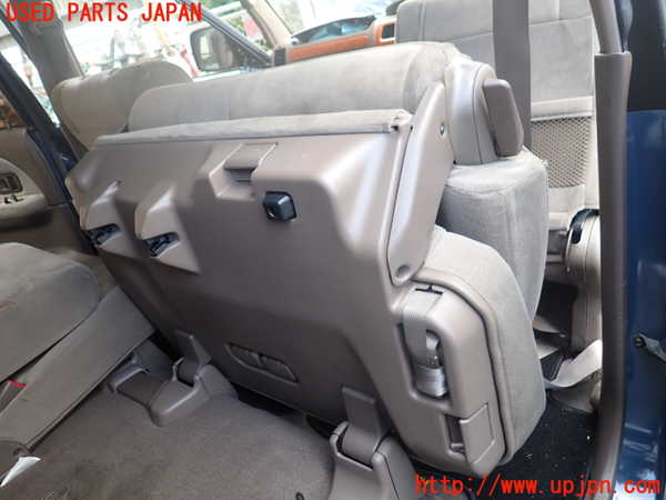 1UPJ-9242117145]ランクルプラド(RZJ95W)右2列目シート 中古_4