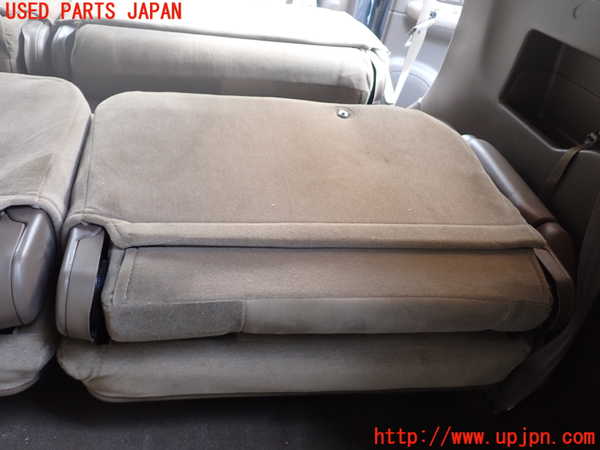 1UPJ-9242117235]ランクルプラド(RZJ95W)右3列目シート 中古_4