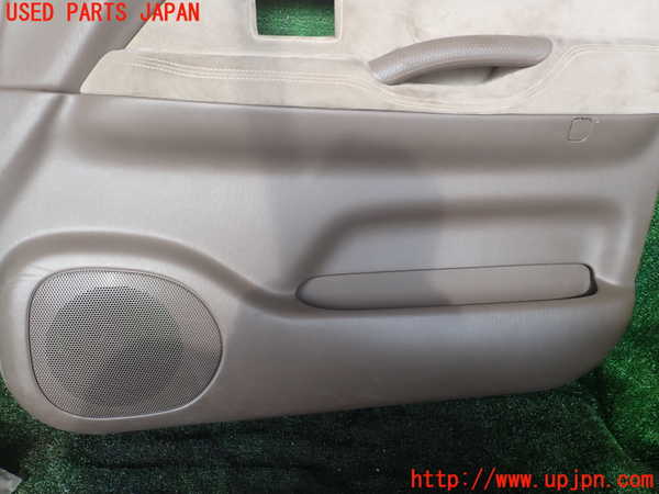 1UPJ-9242111234]ランクルプラド(RZJ95W)右前ドア内張り 中古_3
