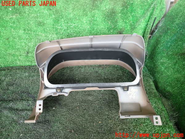 1UPJ-9242117510]ランクルプラド(RZJ95W)メーターフード 中古_3