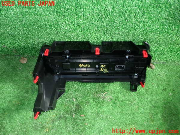 1UPJ-9242126066]GRヤリス(YARIS)(MXPA12)エアコンスイッチ1 中古_2